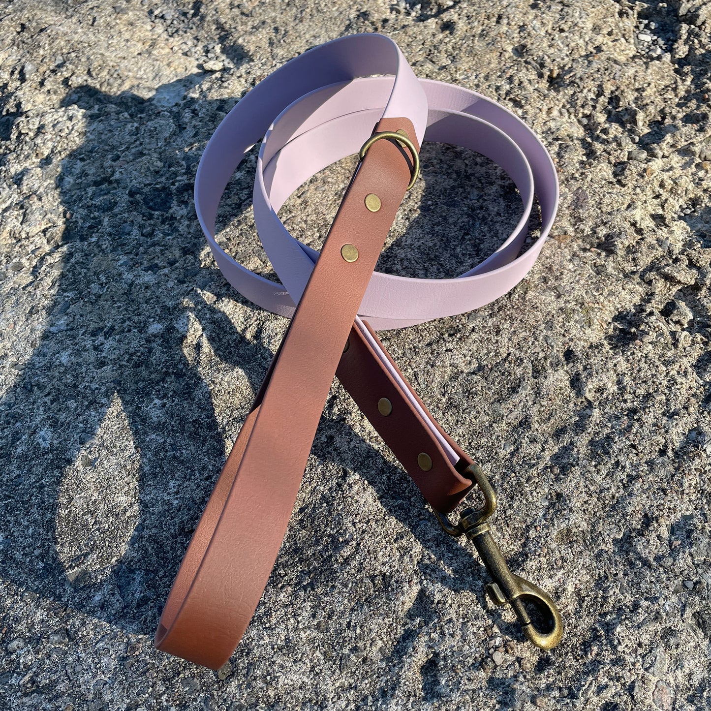 Medium brown/lilac